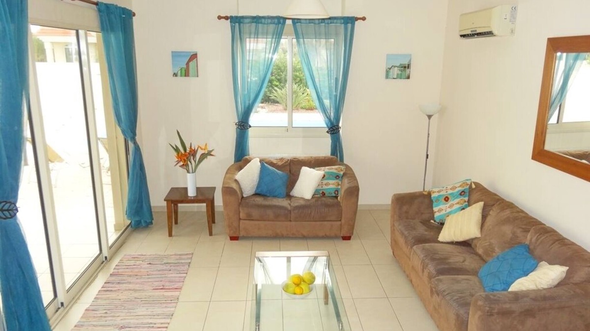 Kapparis Villa | Fabulous 4 Bed Villa,Big Pool,WIFI, 40" TV, table tennis, 2mins walk to beach