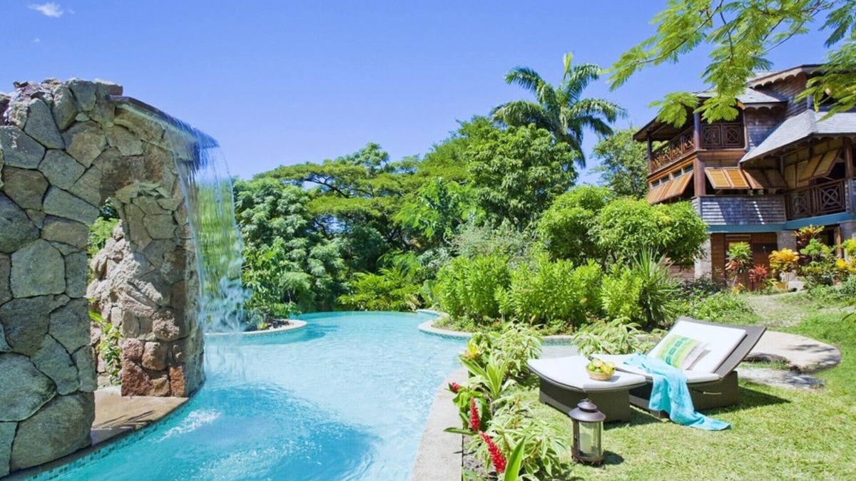 Trouya Villa | Fabulous 5 bedroom villa close to the beach in St Lucia