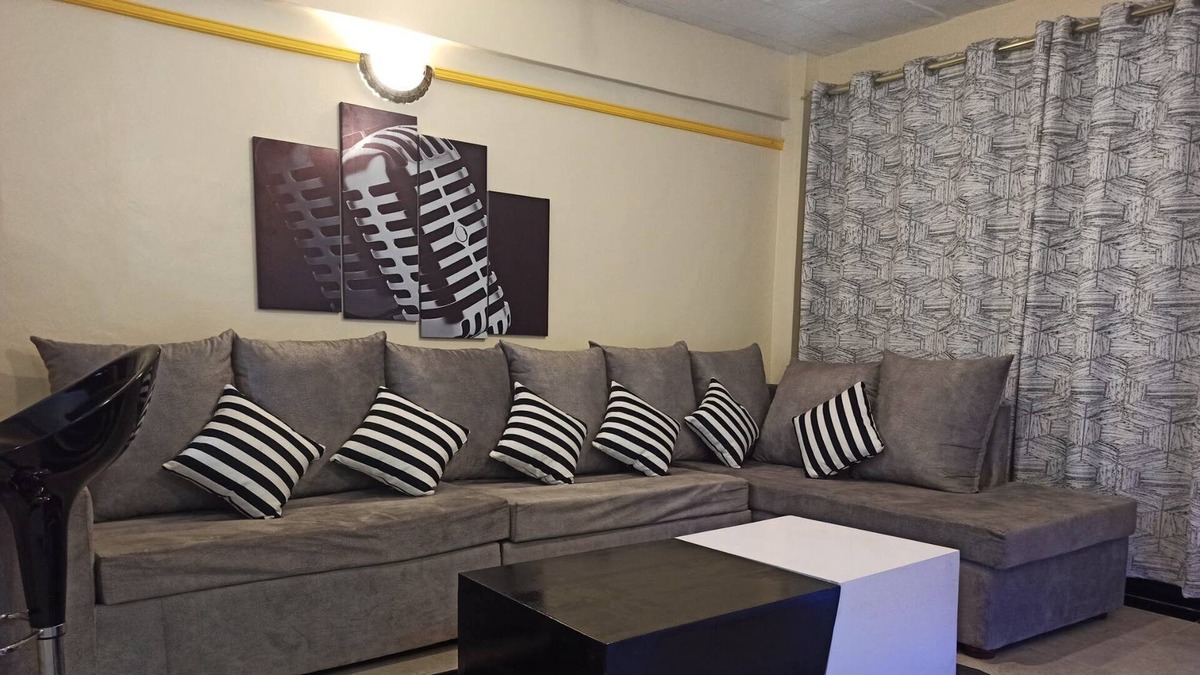 Karatina Apartment | Fabulous apt within the precincts of Karatina town. Tastefully furnished & cool.