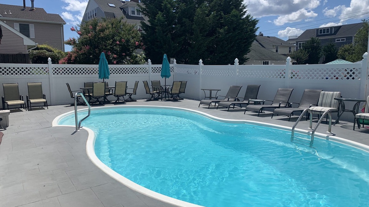 Point Pleasant Beach House | FABULOUS BEACH HOUSE- 7 Bedrooms,Heated Pool,12 BeachBadges,9 Car Driveway