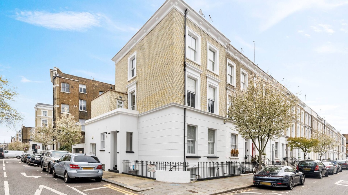 Redcliffe Apartment | Fabulous Chelsea 2 bed