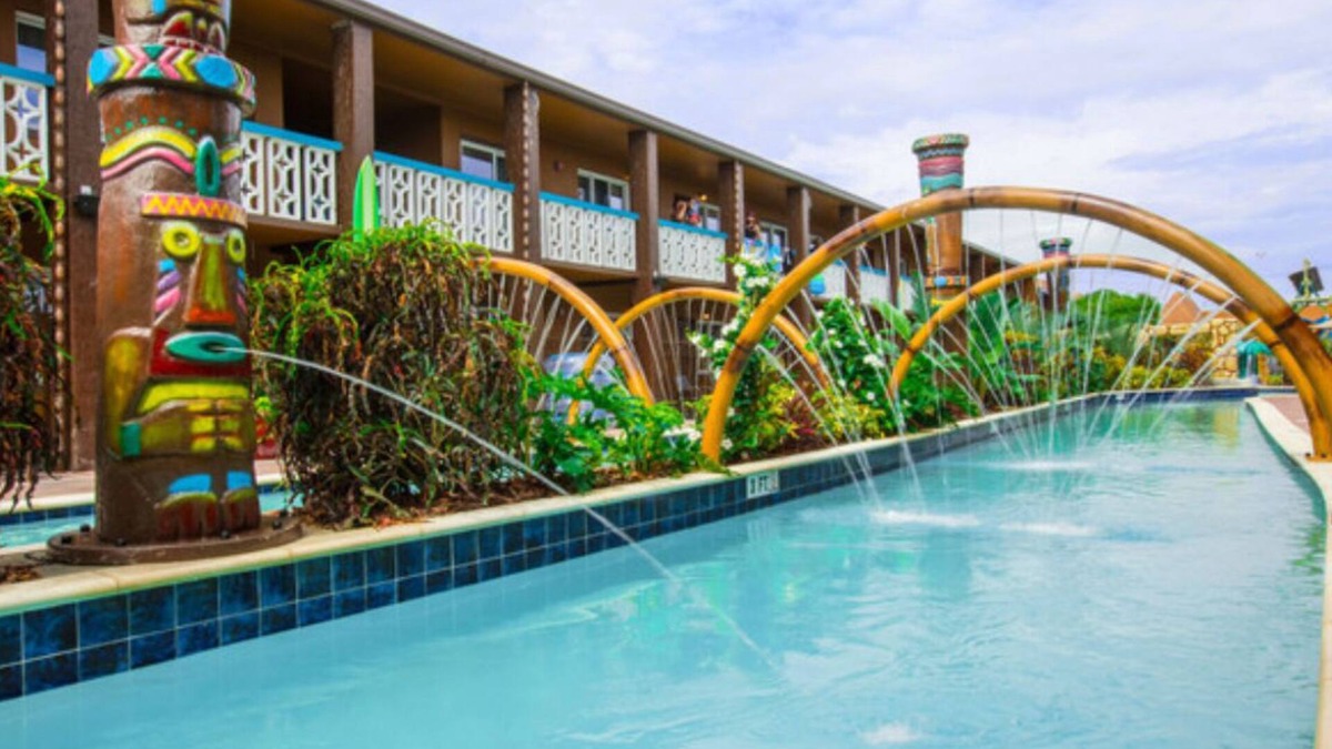 Cocoa Beach Resort | Fabulous Cocoa Beach ~ Pier ~ Charming King Queen 2-Bedroom Resort