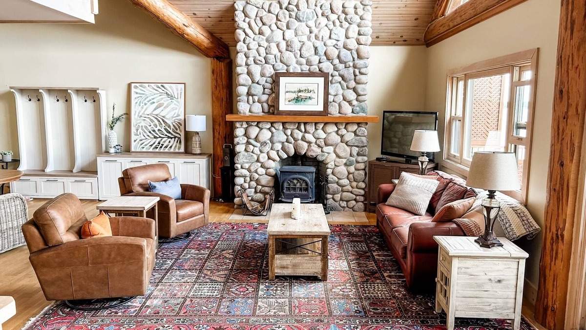 Crowes Landing Cottage | Fabulous cottage suite, spectacular Stoney Lake view!