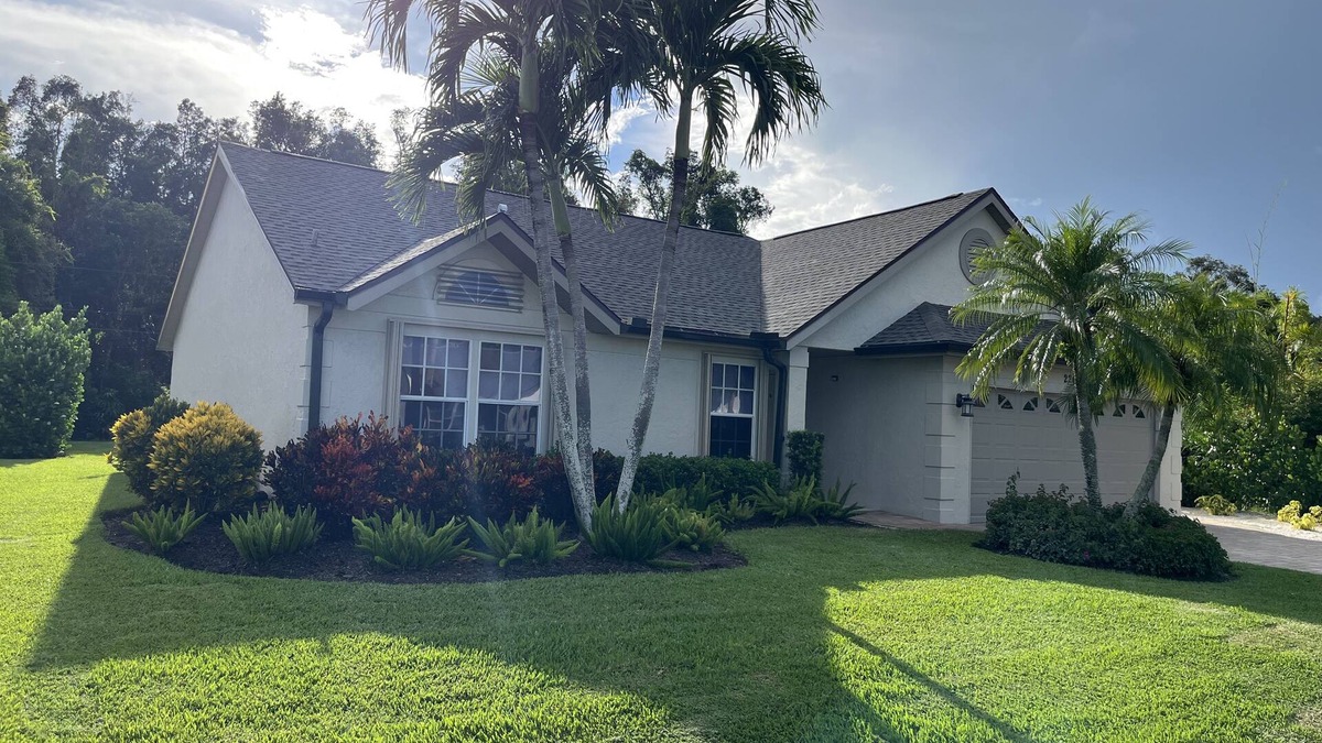 Fountain Lakes House | Fabulous home w/new pool & spa. Minutes to golf, shop, dine, and fun-in-sun.