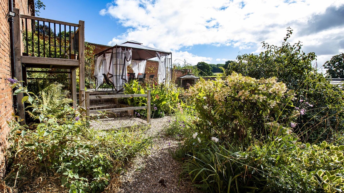 Upper Sapey House | Fabulous Listed Barn with the Best Valley View