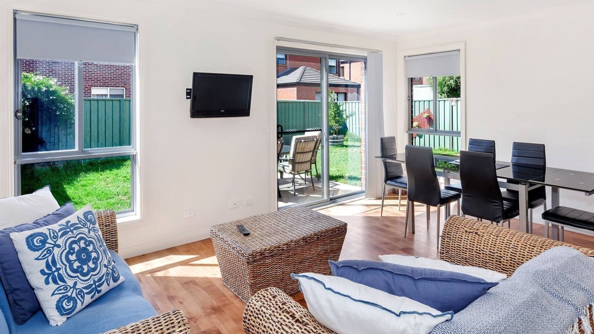 Lake Gardens House | Fabulous Location in Lake Gardens Estate