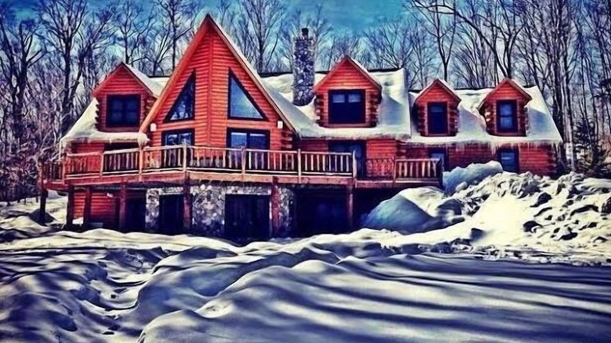 Ludlow House | Fabulous Luxury Log Home, 6 BR 4BA, Pool Table, Hot Tub, BEST Location