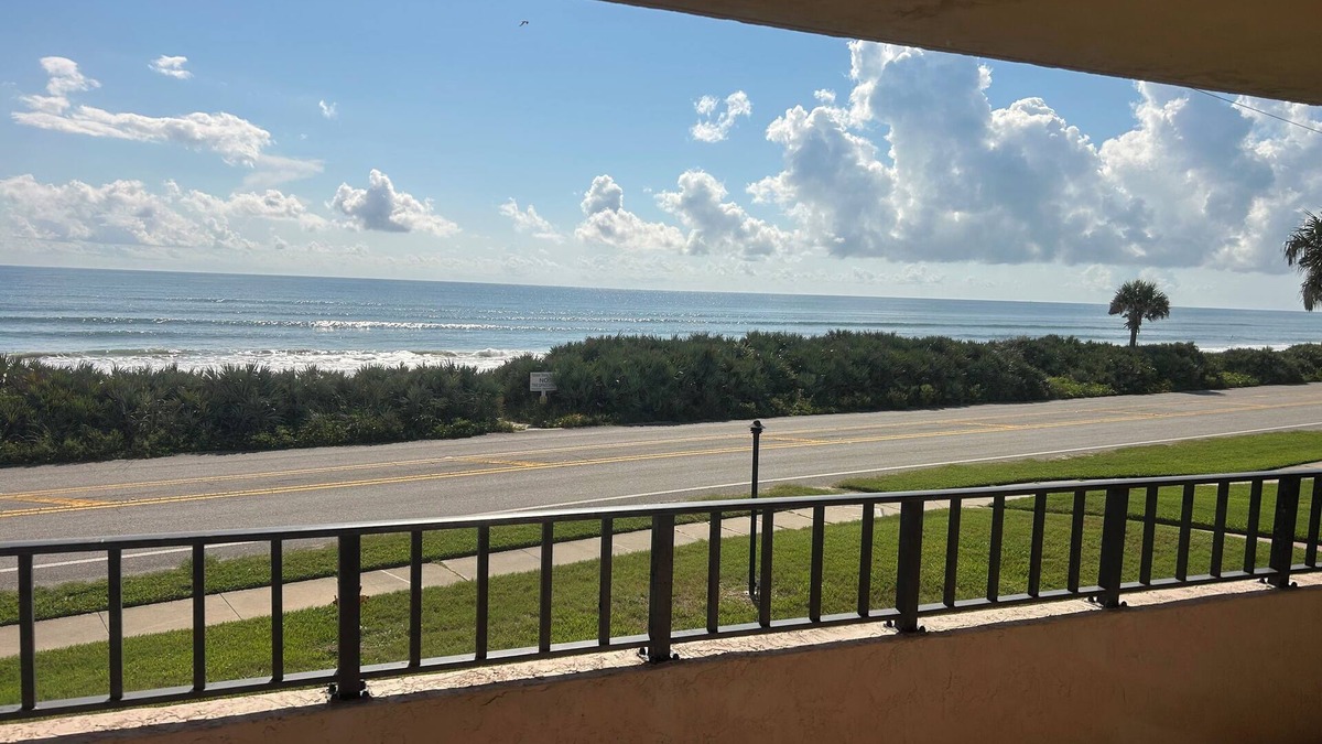 Ormond Beach Condo | Fabulous ocean front condo in Ormond Beach with amazing view!