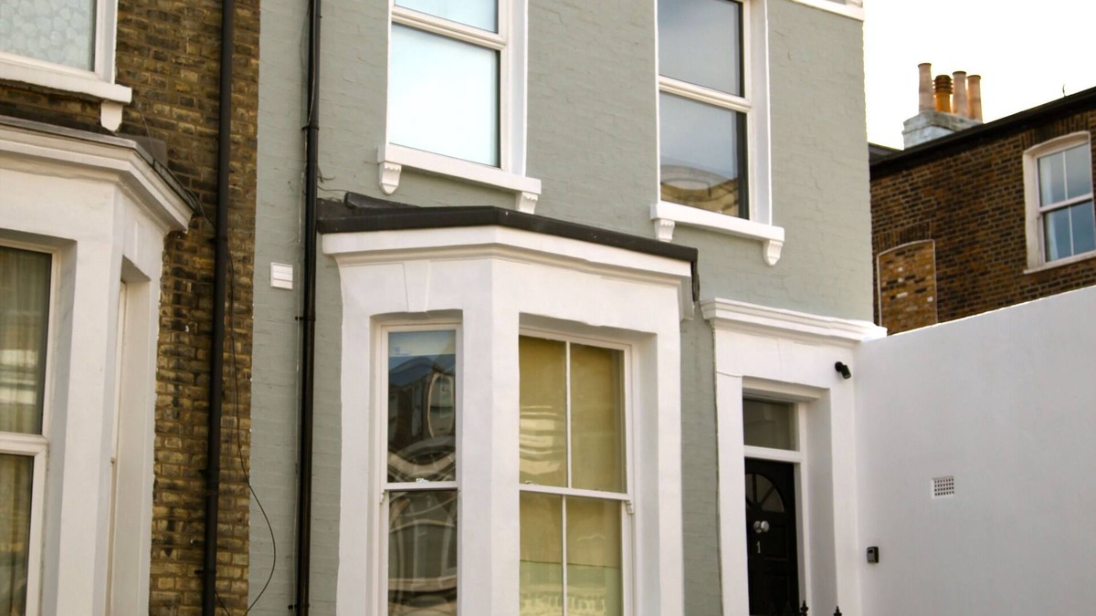 Fulham Broadway Apartment | Fabulous spacious Garden flat with south facing garden