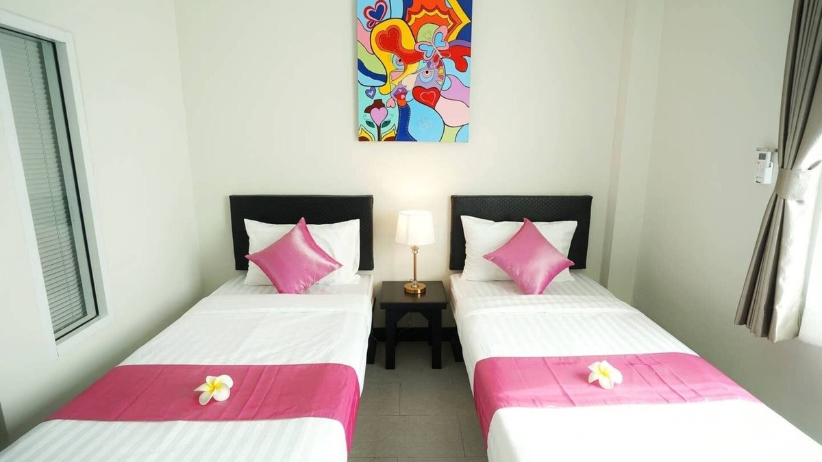 Sanambin Hotel | Fabulous Twin bed room with ABF near Don Mueang Airport