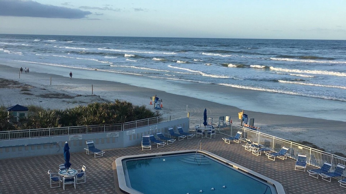 New Smyrna Beach Condo | Fabulous View ~ Direct Oceanfront Condo, New Smyrna Beach 2/2