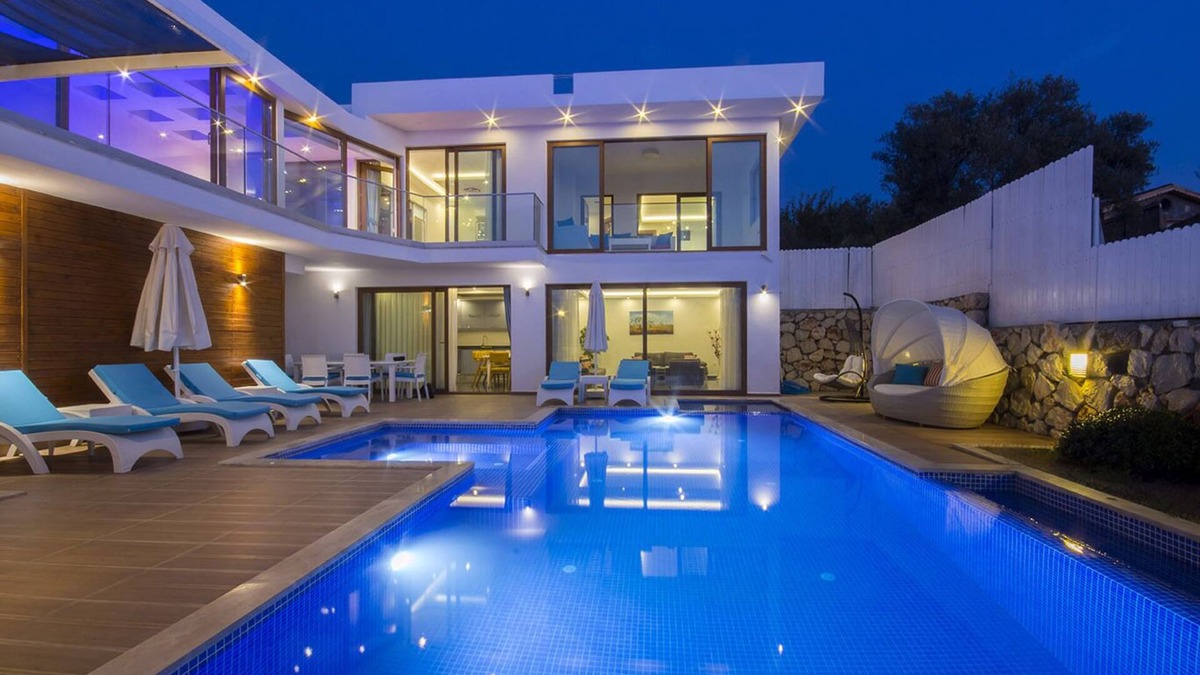 Uzumlu House | Fabulous Villa for 7 with Secluded Outdoor, Heated Indoor Pool, & Sauna