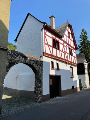 Karden Apartment | Fachwerk-Romantik 2 an der Mosel