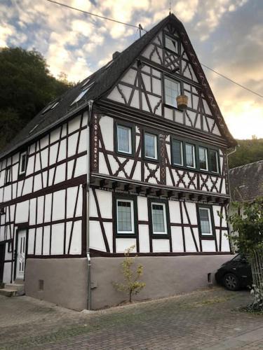 Mainz-Bingen House | Fachwerkhaus Kürbis Bacharach