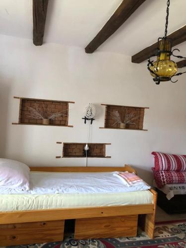 Viscri Bed & Breakfast | Facilitati cazare Raluca