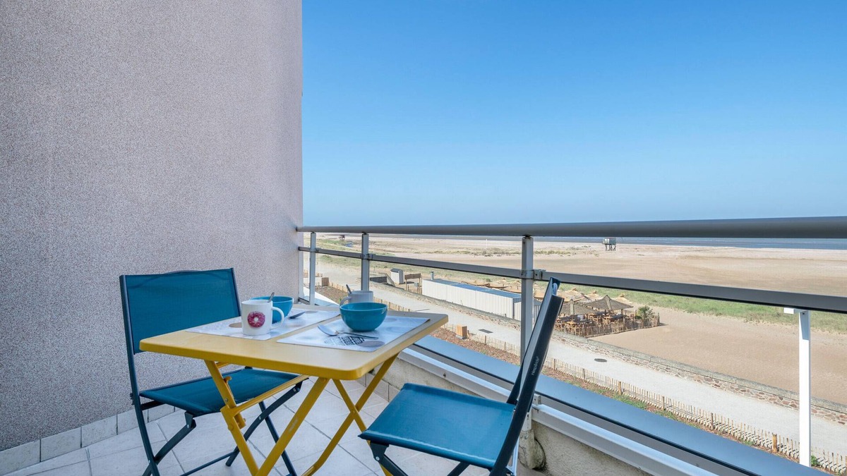 Saint-Brevin-les-Pins Apartment | Facing the sea - apartment for 2