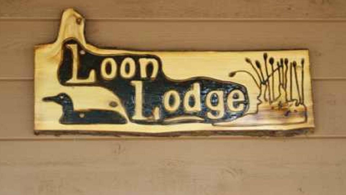 Orr Cabin | Facowie Lodge - (Loon Lodge), Premier Lodging near Crane Lake, MN