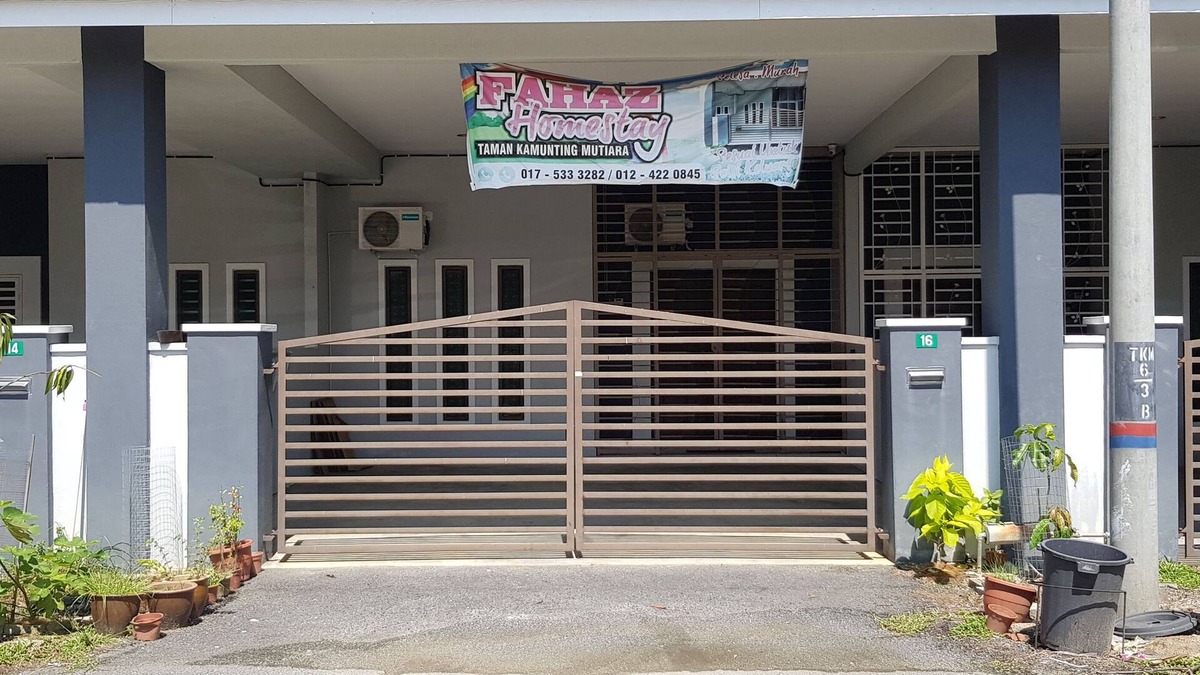 Taiping House | Fahaz Kamunting with family