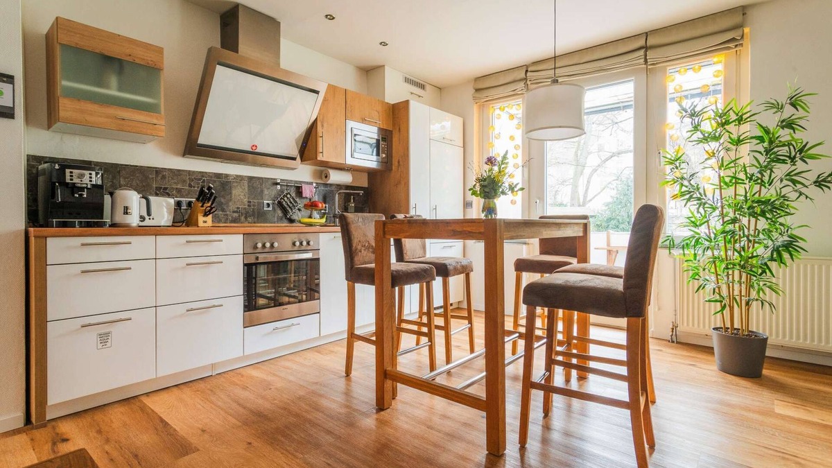 Sudstadt-Bult Apartment | FAIR AND HOLIDAY APARTMENT WITH A PERFECT LOCATION IN HANNOVERS CITY NEAR TO MASCHSEE!