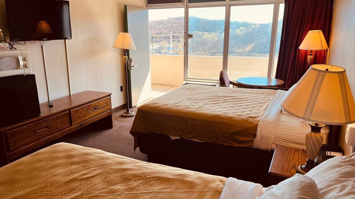 Mount Vernon Hotel | FairBridge Inn Express Renfro Valley