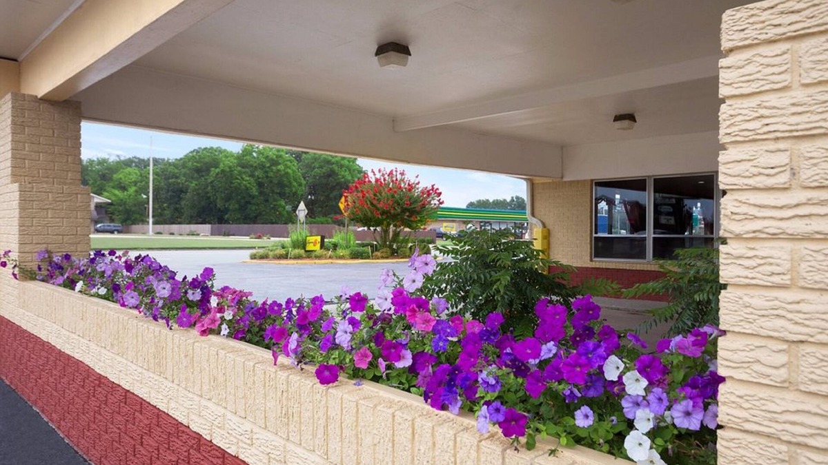Stuttgart Hotel | FairBridge Inn Express Stuttgart