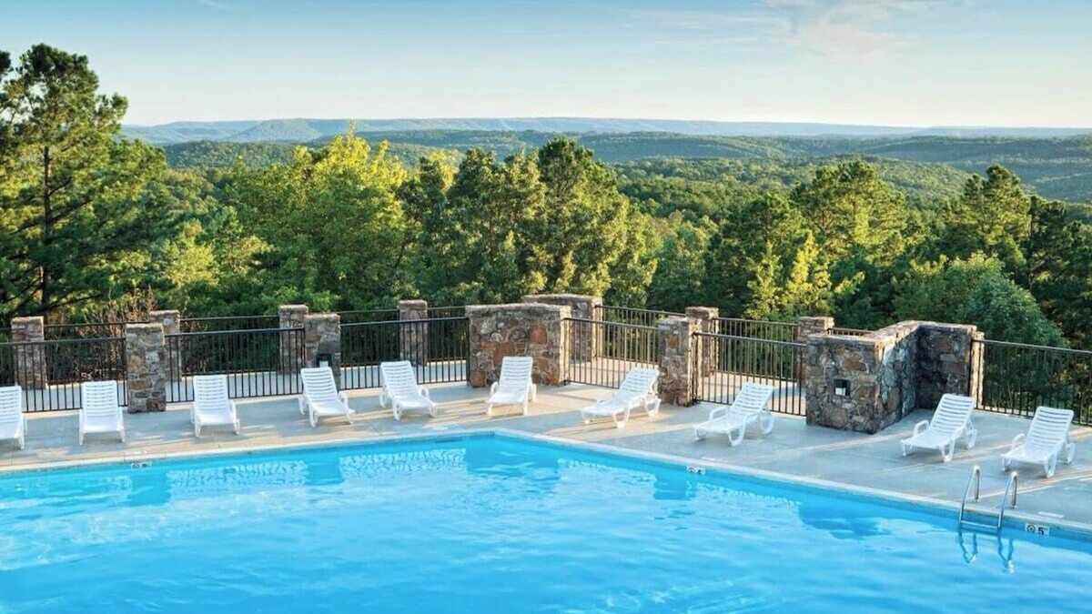 Fairfield Bay Condo | Fairfield Bay Apt: 2BR/2BA, Sleeps 4