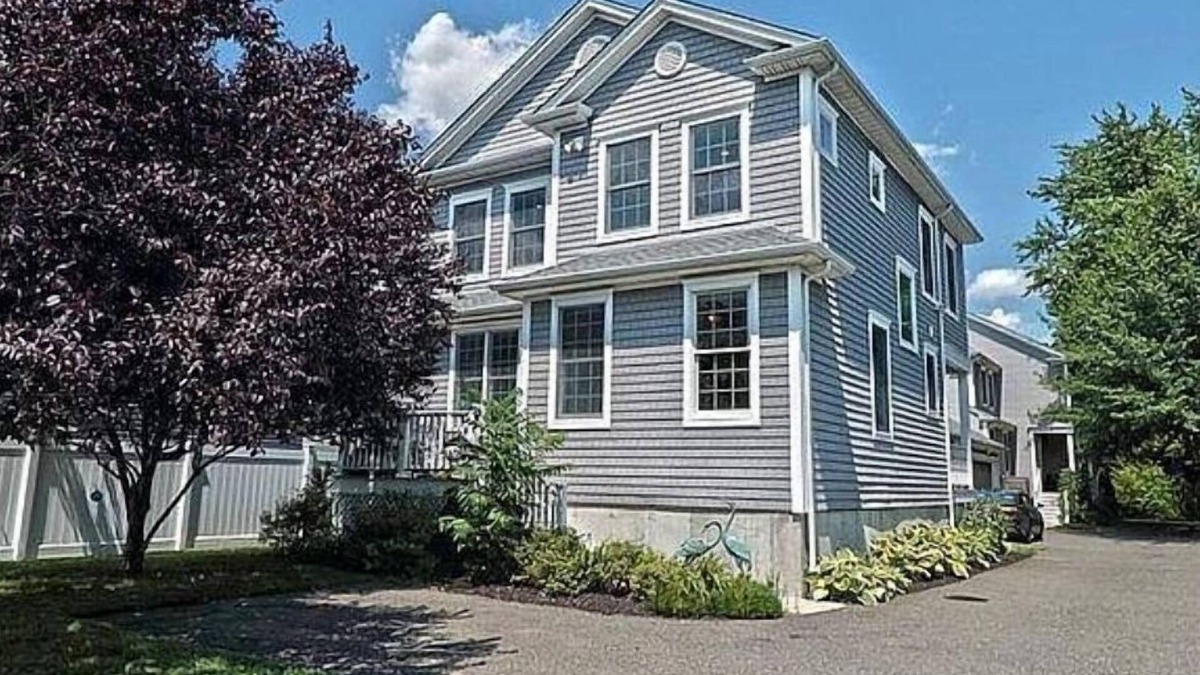 Fairfield House | Fairfield Beach House