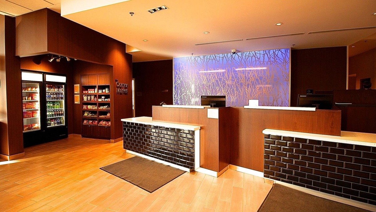 Regina Hotel | Fairfield by Marriott® Regina