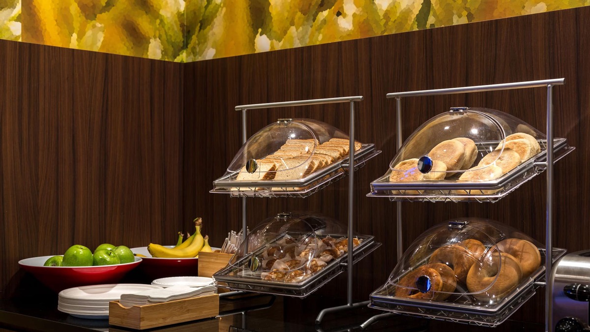 Triadelphia Hotel | Fairfield by Marriott Inn & Suites Wheeling at The Highlands