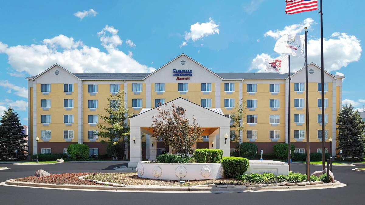Bedford Park Hotel | Fairfield Inn and Suites by Marriott Chicago Midway Airport