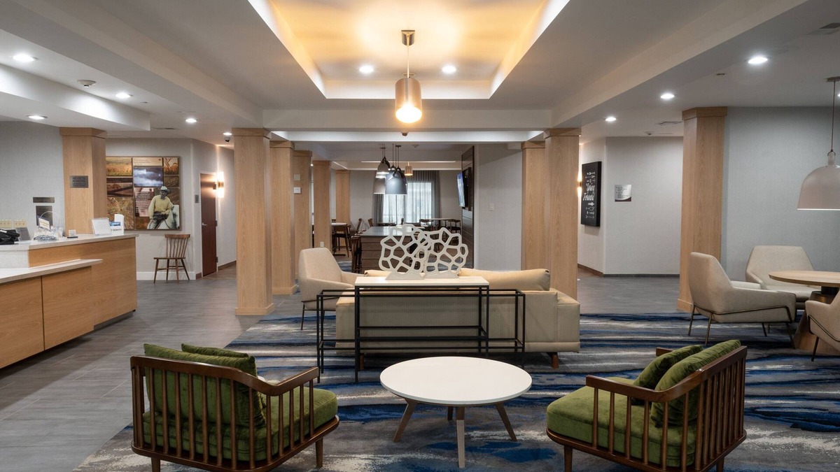 Denton Hotel | Fairfield Inn and Suites by Marriott Denton
