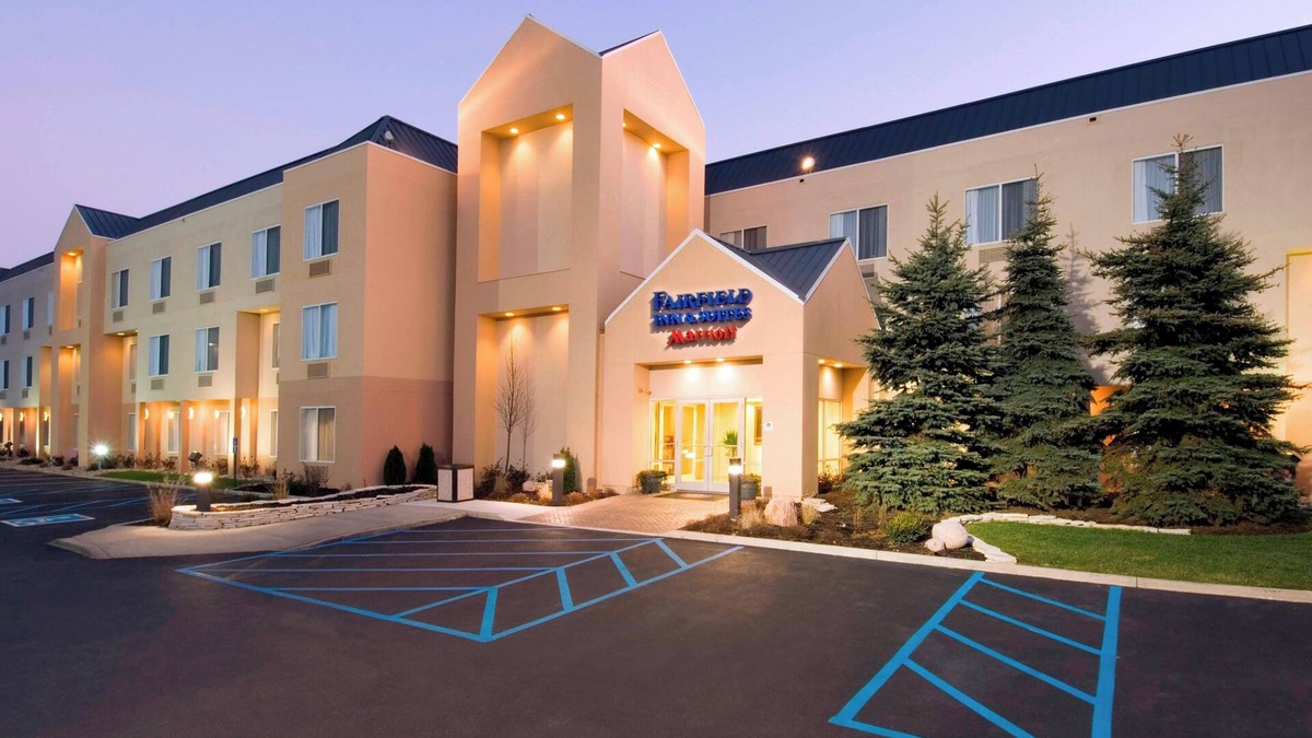Merrillville Hotel | Fairfield Inn and Suites By Marriott Merrillville