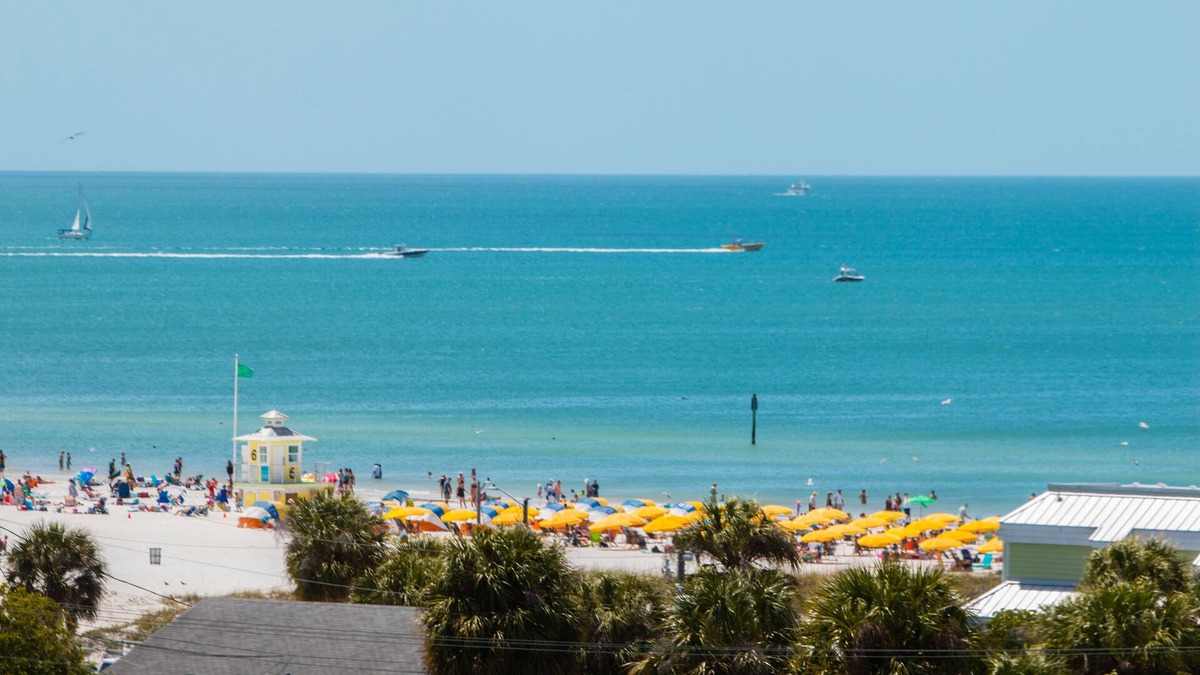 Bay Esplanade Hotel | Fairfield Inn & Suites by Marriott Clearwater Beach
