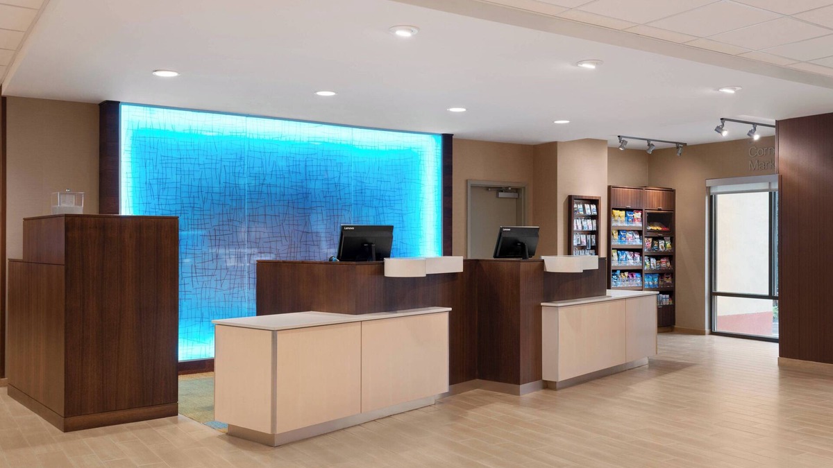 Fifeville Hotel | Fairfield Inn & Suites by Marriott Charlottesville Downtown/University Area