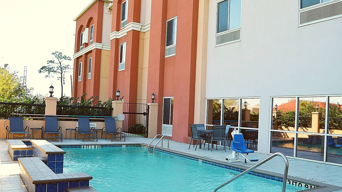 Channelview Hotel | Fairfield Inn & Suites by Marriott Channelview