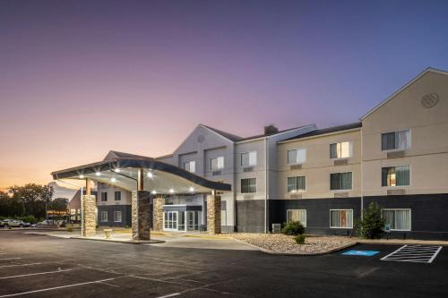 Homeacre-Lyndora Hotel | Fairfield Inn & Suites Butler