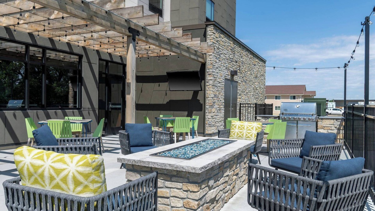 Norfolk Hotel | Fairfield Inn & Suites By Marriott Norfolk