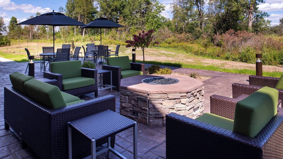 Canton Hotel | Fairfield Inn & Suites by Marriott Canton
