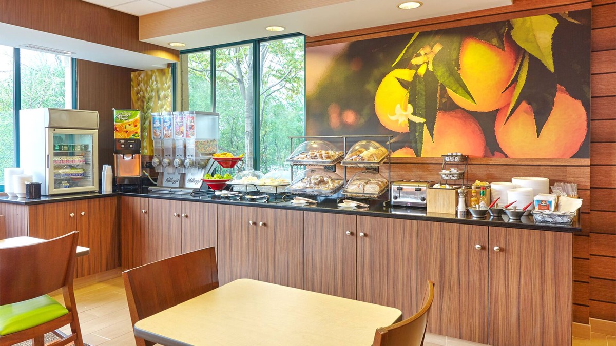 Lombard Hotel | Fairfield Inn & Suites by Marriott Lombard