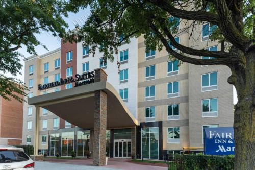 Auburndale Hotel | Fairfield Inn & Suites by Marriott New York Queens/Fresh Meadows