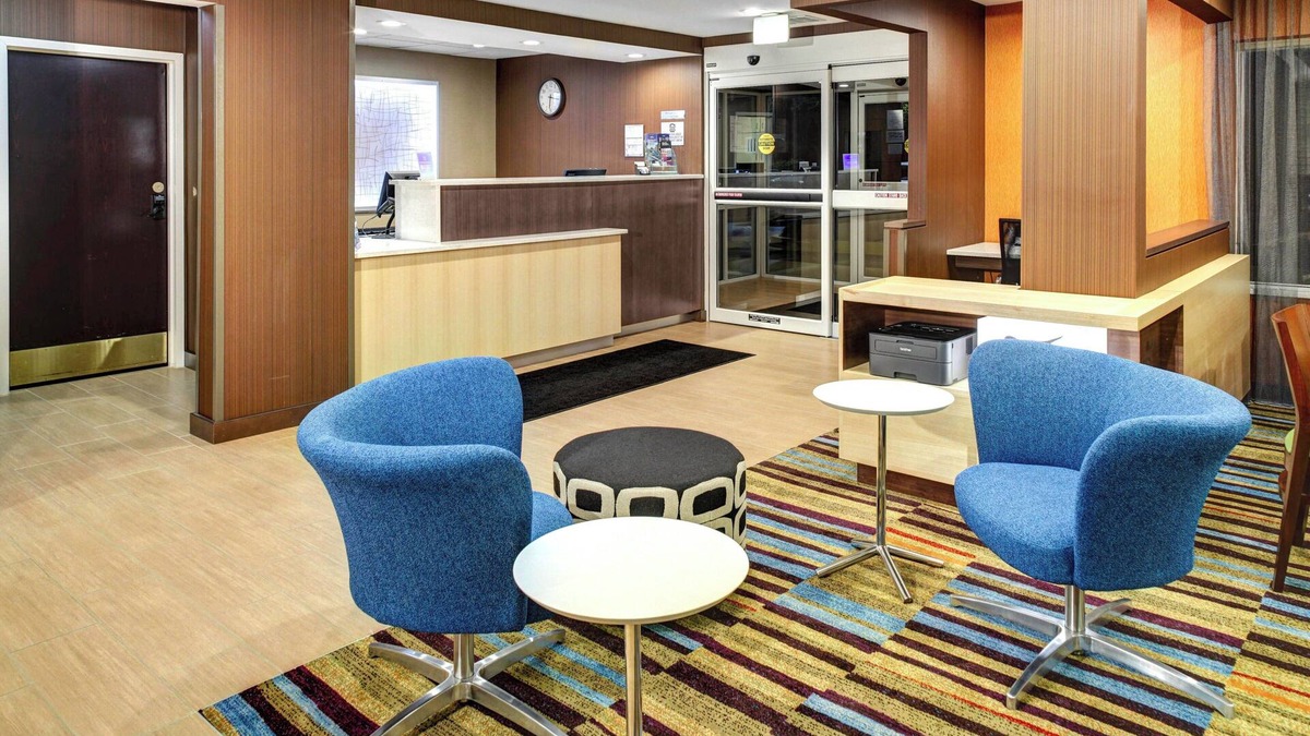 Suwanee Hotel | Fairfield Inn & Suites by Marriott Atlanta Suwanee