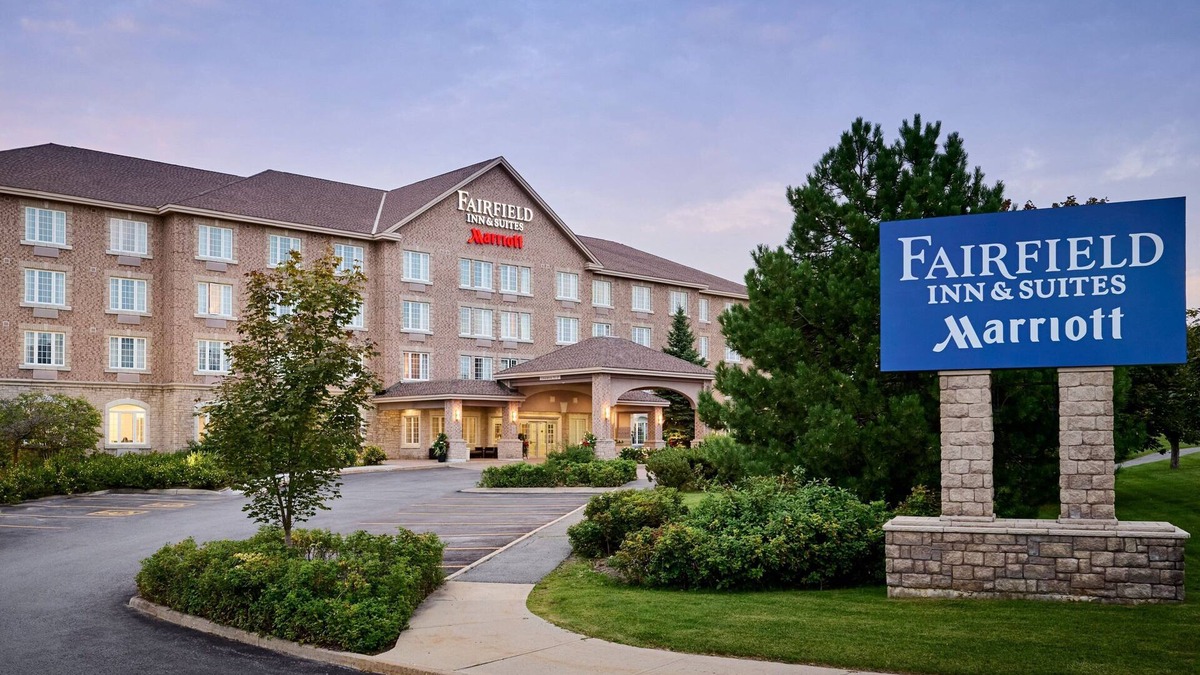 Kanata Lakes - Marchwood Lakeside - Morgan's Grant - Kanata Hotel | Fairfield Inn & Suites by Marriott Ottawa Kanata