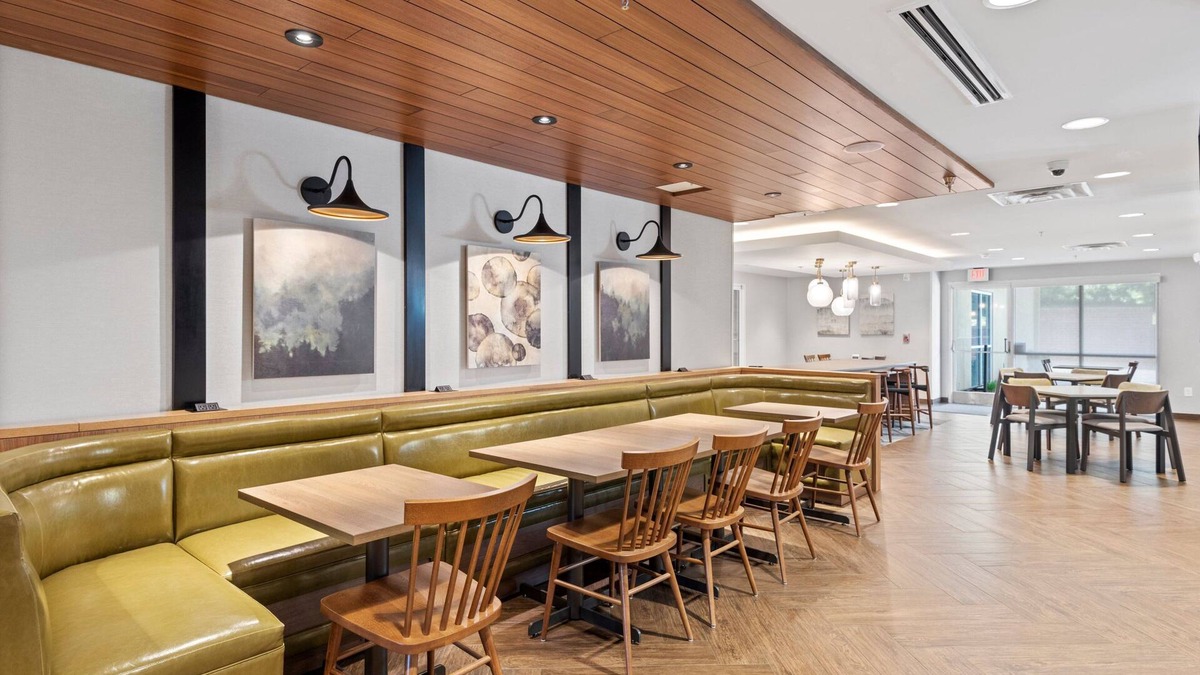 Hickory Hotel | Fairfield Inn & Suites by Marriott Hickory