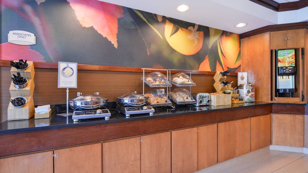 Nottingham Hotel | Fairfield Inn & Suites by Marriott White Marsh