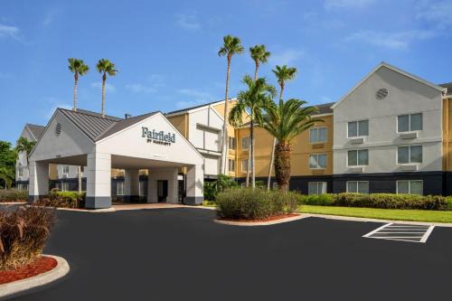 Villas Hotel | Fairfield Inn & Suites by Marriott Fort Myers Cape Coral
