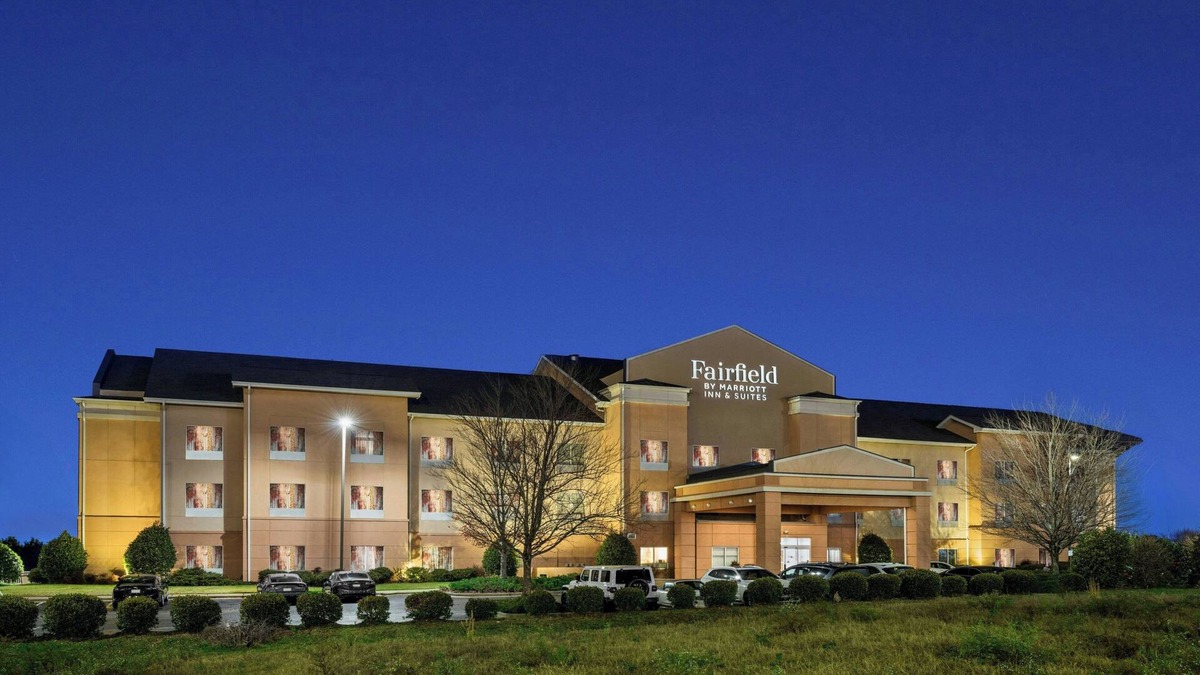 Fultondale Hotel | Fairfield Inn & Suites by Marriott Birmingham Fultondale/I65