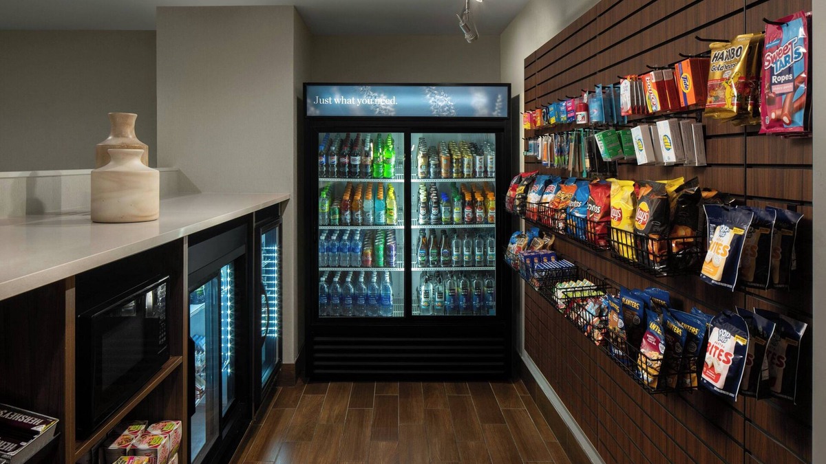 Lake Forest Hotel | Fairfield Inn & Suites by Marriott Lake Oswego