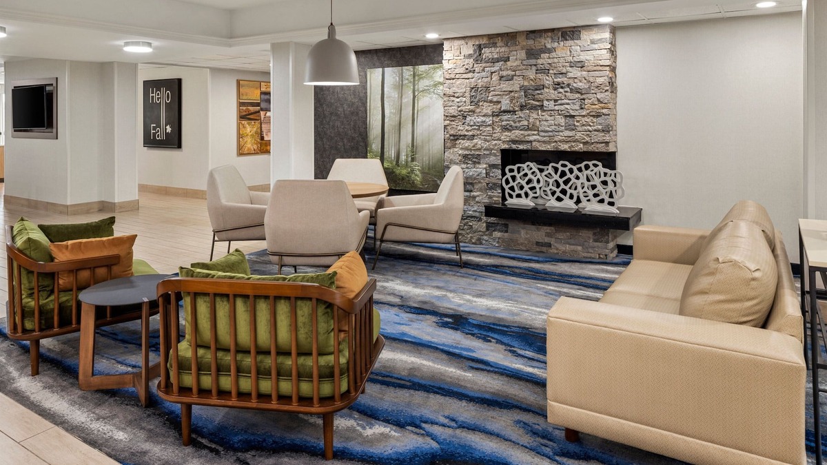 Reynoldsburg Hotel | Fairfield Inn & Suites Columbus East