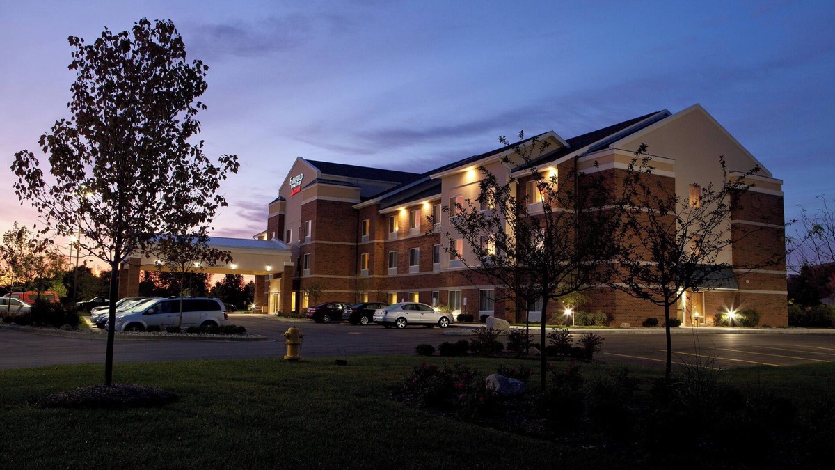 Fenton Hotel | Fairfield Inn & Suites Flint Fenton