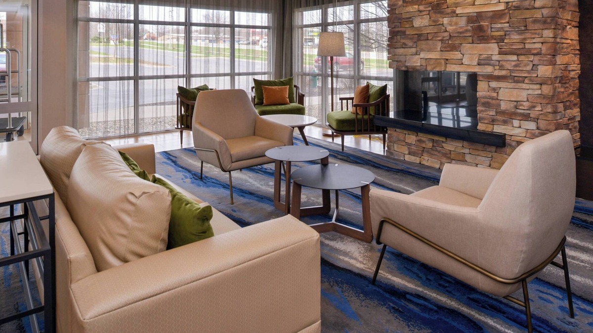 Southwest Area Hotel | Fairfield Inn & Suites Cedar Rapids